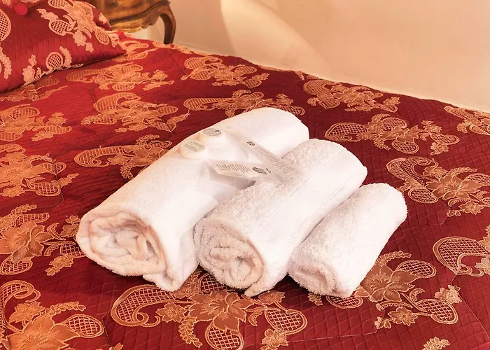 Porta Nuova 埃尔萨谷口村